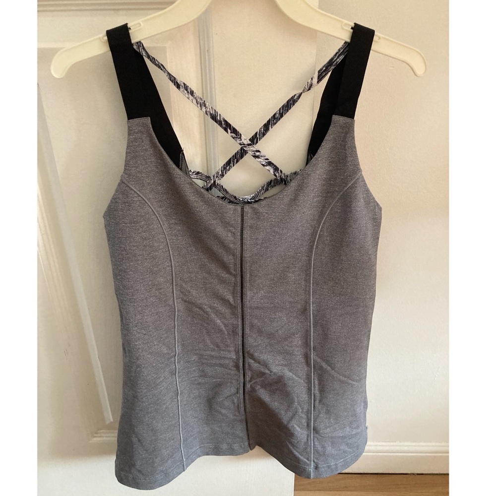 NWOT strappy Lulu tank